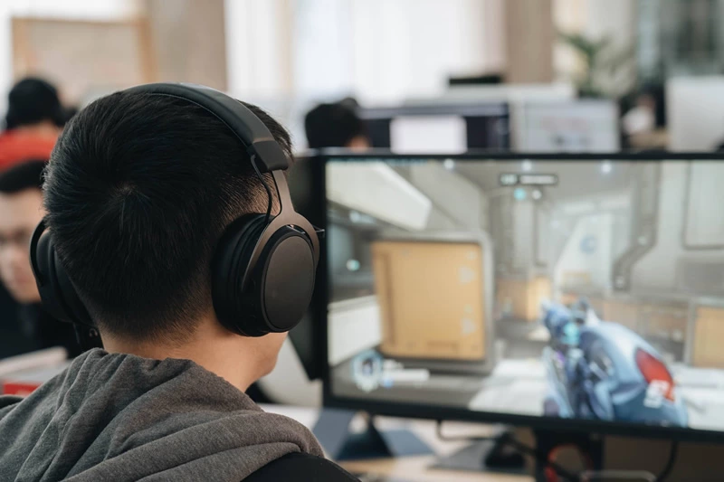 Entertainment & Gaming